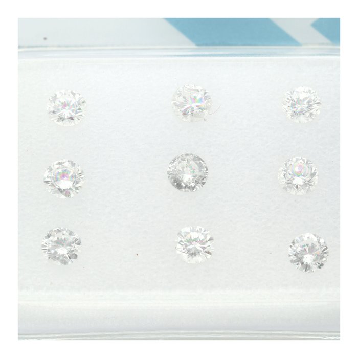 Ingen mindstepris - 9 pcs Diamant  (Natur)  - 0.58 ct - Rund - D (farveløs), E, F - I1 - International Gemological Institute (IGI)