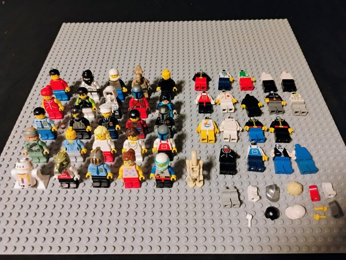 Lego - 26 mini figs + extra parts - Danmark