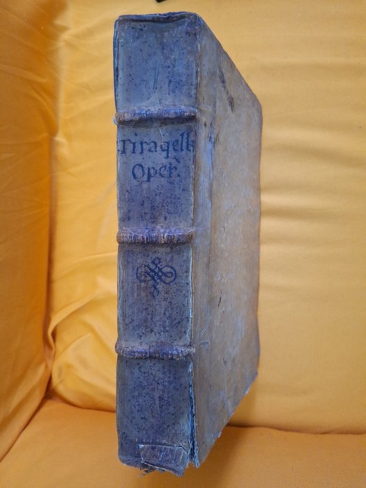 A. Tiraqueau - De Utroque retractu municipali, et conventionali, commentarii duo. - 1560