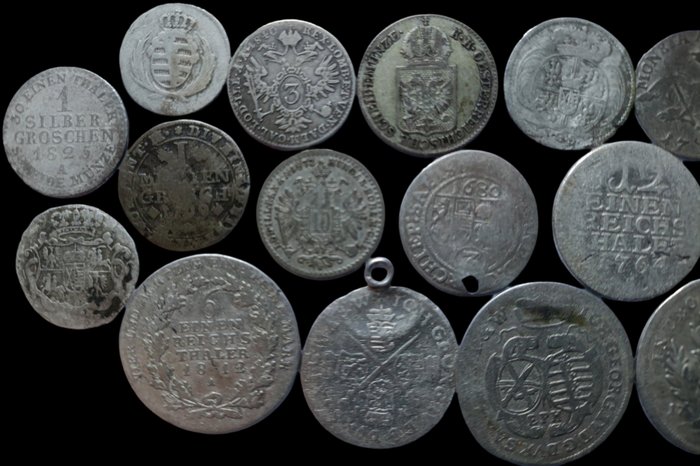 Europa, Verden. Lot of 0.6 kilo of silver coins - different dates  (Ingen mindstepris)