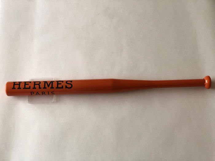 Rob VanMore - Beating Hermes with a Orange Bat