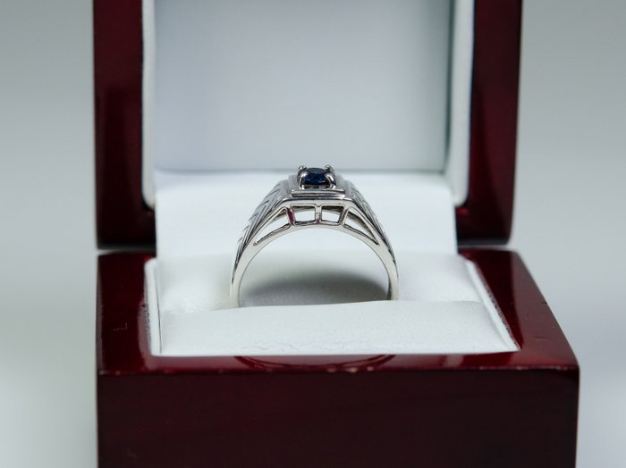 Ingen mindstepris - Ring - 925 sølv - 0,50 ct safir