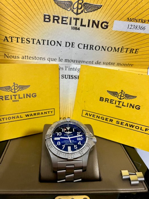 Breitling - Avenger Seawolf 3000m/10000ft - A17330 - Mænd - 2000-2010