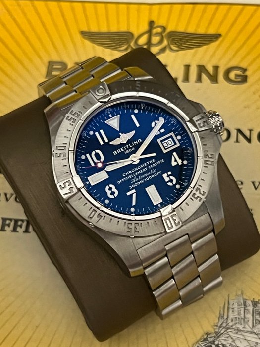 Breitling - Avenger Seawolf 3000m/10000ft - A17330 - Mænd - 2000-2010