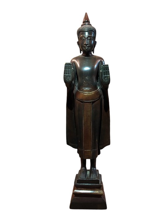 En stor thailandsk stående Buddha-statue - 63 cm - Thailand  (Ingen mindstepris)