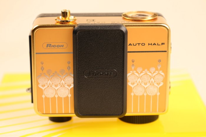 Ricoh Auto Half E GOLD with 2,8/25mm - only 1000 made | Halvramme kamera