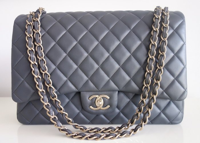 Chanel - Timeless Classic Flap Maxi - Håndtaske