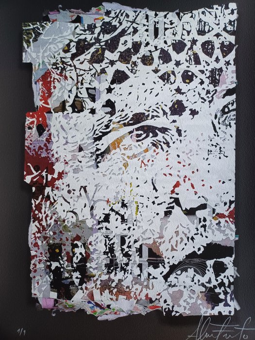 Vhils (1987) - HOPE