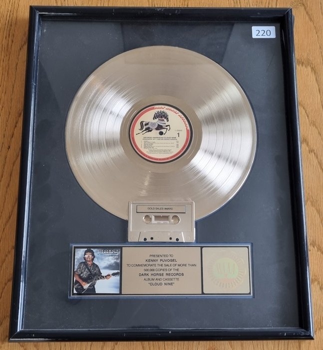 George Harrison - Cloud Nine - Official golden RIAA Sales Award - Presented to Dark Horse Records - Præmie - 1988