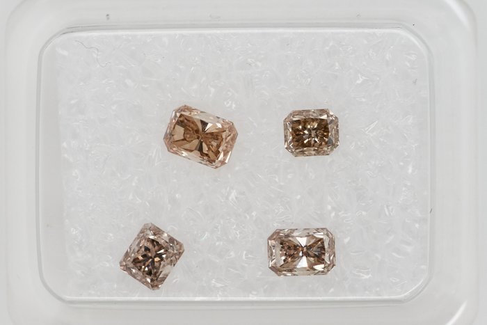 Ingen mindstepris - 5 pcs Diamant  (Naturfarvet)  - 097 ct - Radiant - Fancy light Brunlig Gul - I1 SI1 - Gem Report Antwerp (GRA)