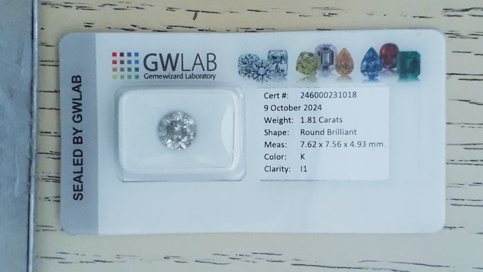 Ingen mindstepris - 1 pcs Diamant  (Natur)  - 1.81 ct - Rund - K - I1 - Gemewizard Gemological Laboratory (GWLab)