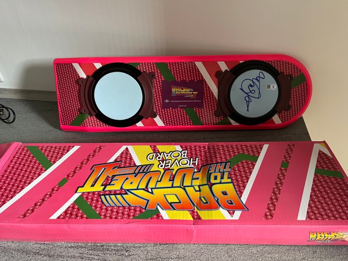 Tilbage til fremtiden - Michael J Fox (Marty McFly) signed Hoverboard  - with Beckett Certificate