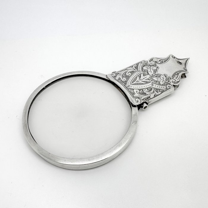 Lup - Antique sterling silver chatelaine magnifying glass engraved with ivy leaves - 1900-1910 - Storbritannien - Crisford  Norris (1905)