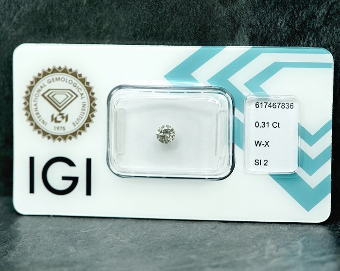 1 pcs Diamant  (Naturfarvet)  - 0.31 ct - Light Grålig Gul - SI2 - International Gemological Institute (IGI)