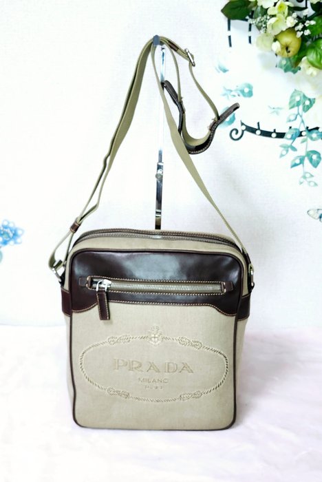 Prada - Crossbody-taske