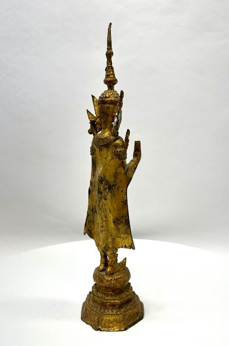 Stående Buddha af forgyldt bronze - Thailand