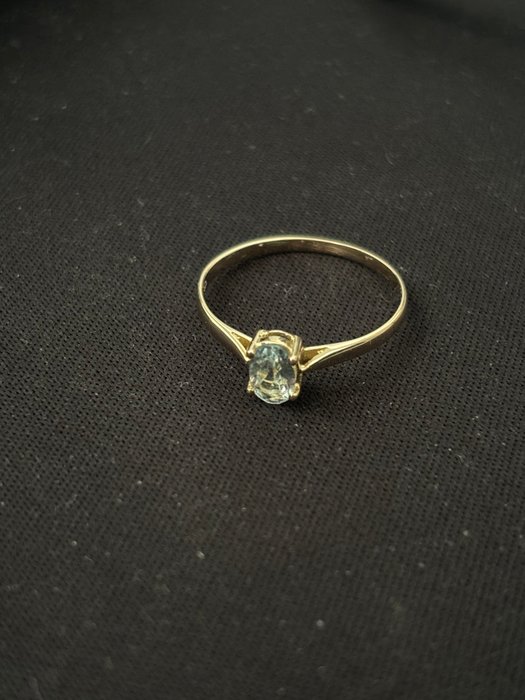 Ingen mindstepris - Ring - 18 kraat Gulguld -  5.00ct. tw. Akvamarin