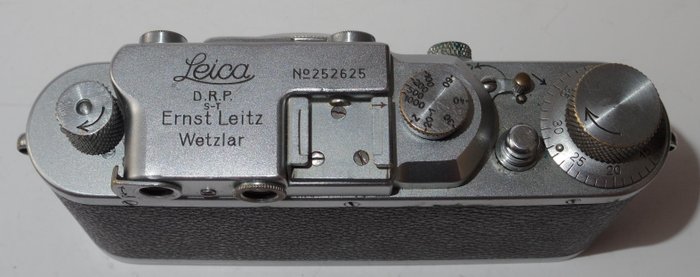 Leica IIIa rangefinder body - 1937 - very rare "S-T" engraving - working Rangefinder søgerkamera