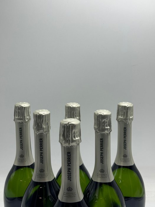 Joseph Perrier, Cuvée Royale Brut - Champagne Blanc de Blancs - 6 Flasker (0,75 L)