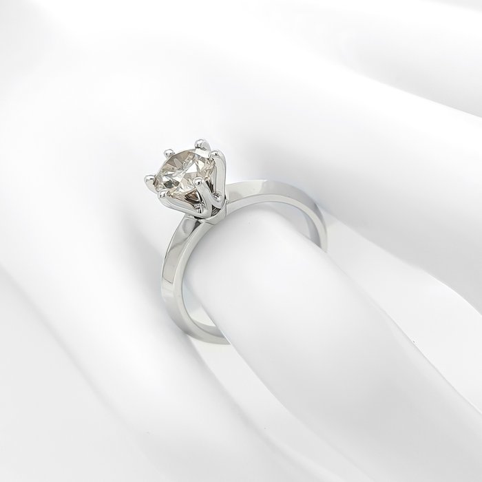 Ring - 14 karat Hvidguld -  1.22ct. tw. Grøn Diamant (Naturfarvet)