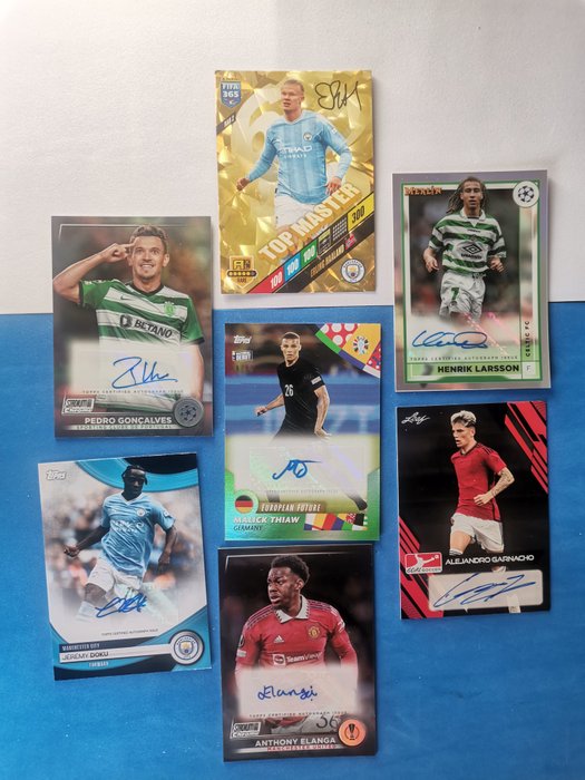 2020s Panini Erling Haaland, Jude Bellingham, Kylian Mbappé, Ronaldo, Lionel Messi - 300 Card - Næsten så god som ny (NM)