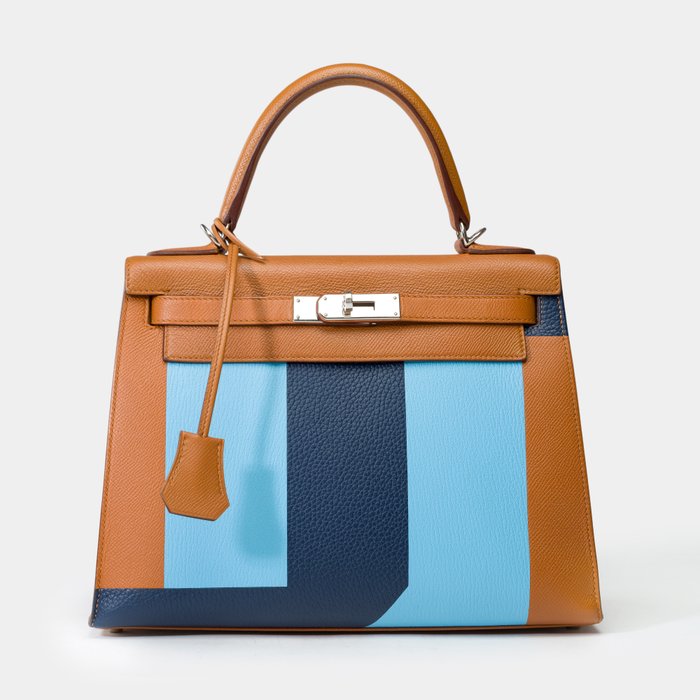 Hermès - Limited edition KellyGraphie Hermès Kelly 28 handbag strap in Gold and blue leather, PHW - Håndtaske