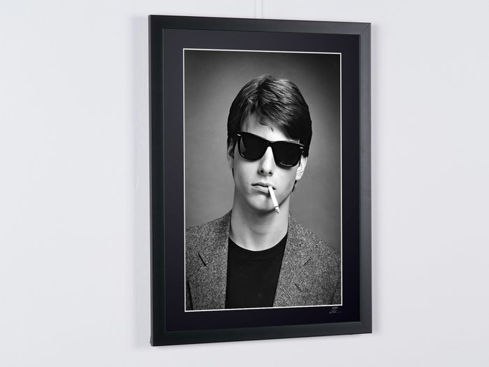 Risky Business (1983)  - Tom Cruise (Joel) - Fine Art Photography - Luxury Wooden Framed 70X50 cm - Limited Edition Nr 03 of 30 - Serial ID 30013 - This Fine Art Photography is based on the original picture This is not AI picture