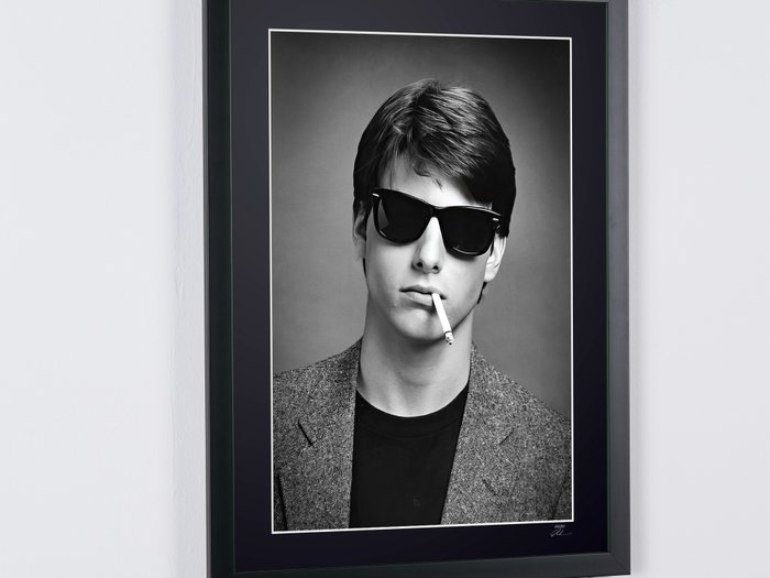 Risky Business (1983)  - Tom Cruise (Joel) - Fine Art Photography - Luxury Wooden Framed 70X50 cm - Limited Edition Nr 03 of 30 - Serial ID 30013 - This Fine Art Photography is based on the original picture This is not AI picture