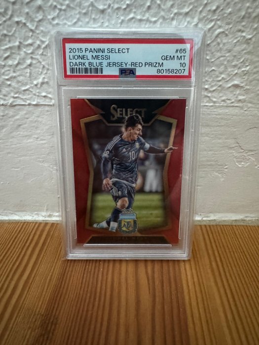 2015 Panini Select Lionel Messi #65 Dark Blue Jersey - Red Prizm /199 PSA 10 Graded card