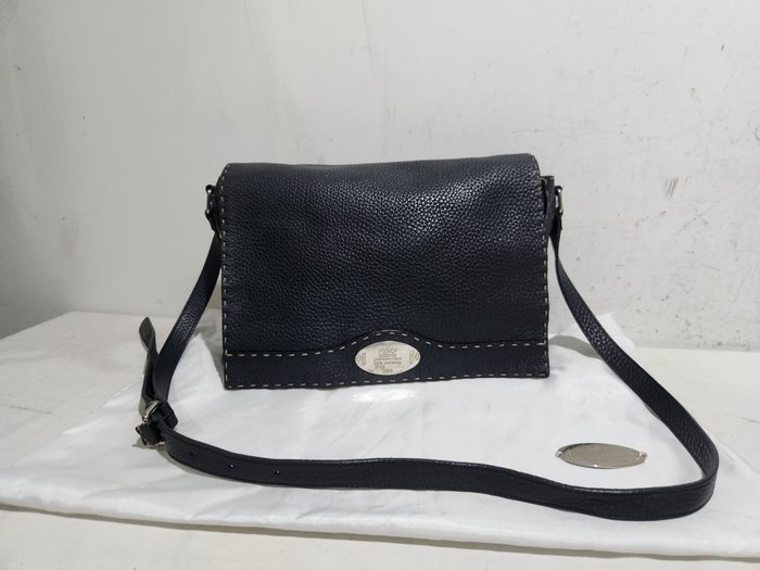 Fendi - -Icon Bag Fendi SELLERIA - Postina Leather bag - Lavorazione a mano - Serie Numerata - - Crossbody-taske