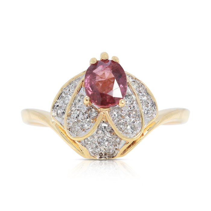 Ring - 14 karat Gulguld -  0.72ct. tw. Rubin - Diamant