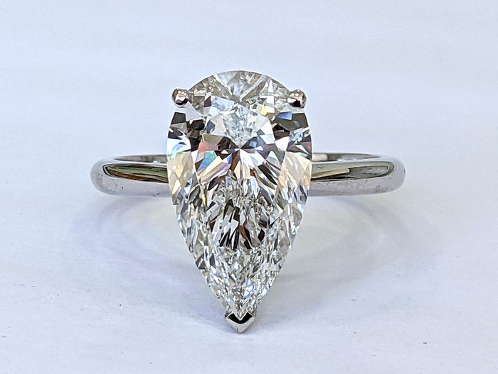 Ingen mindstepris - Ring - 18 kraat Hvidguld -  5.04ct. tw. Diamant (Laboratoriedyrket) - F VS1 IGI