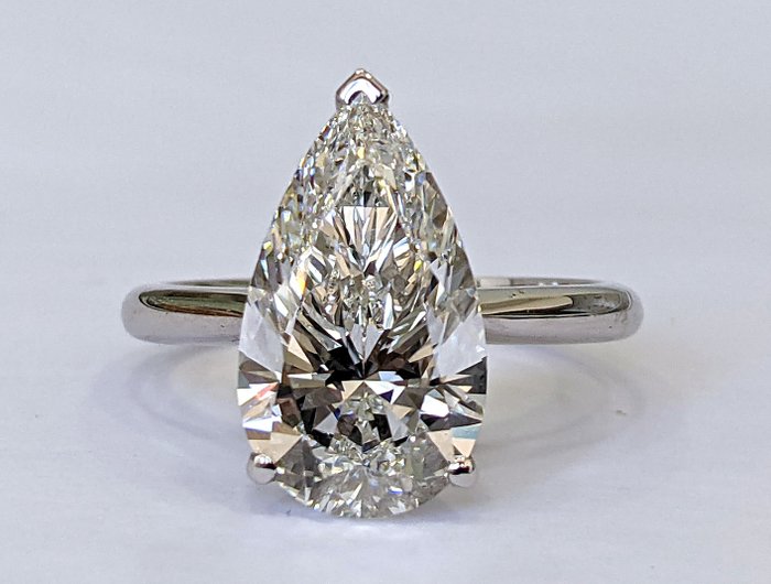 Ingen mindstepris - Ring - 18 kraat Hvidguld -  5.04ct. tw. Diamant (Laboratoriedyrket) - F VS1 IGI