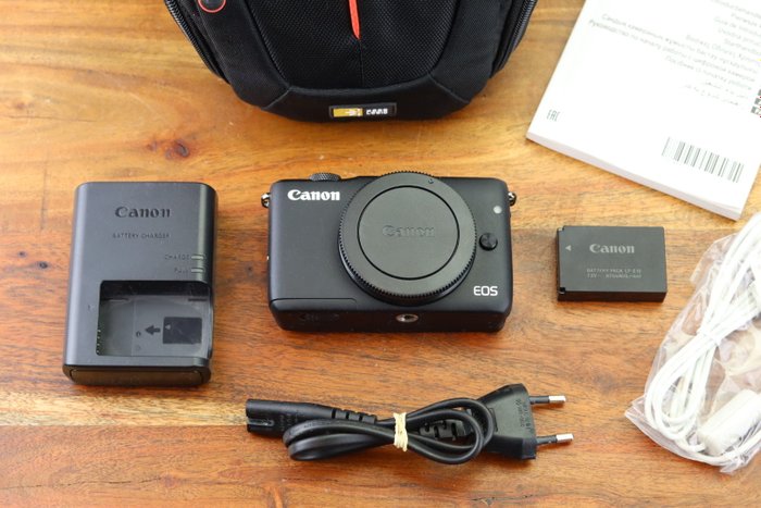 Canon EOS M10 Body + accessoires Digitalkamera