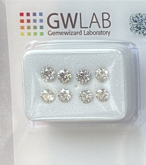 Ingen mindstepris - 8 pcs Diamant  (Natur)  - 1.08 ct - Rund - SI1, VS2 - Gemewizard Gemological Laboratory (GWLab) - lysegrå