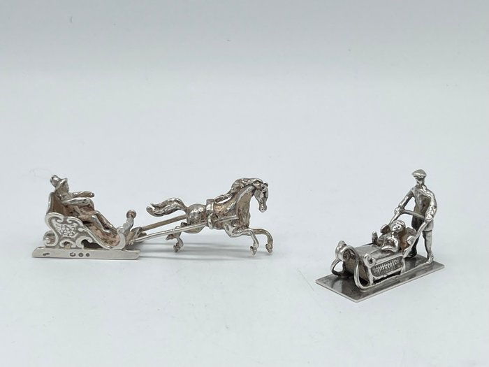 C.A Stout, Rotterdam - Miniature figur - Horse drawn sleigh and sleigh - .833 sølv