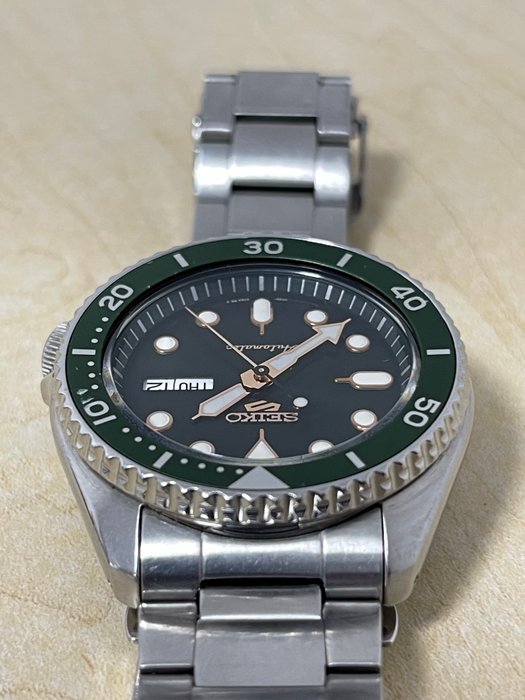 Seiko - 5 Sport SKX - Ingen mindstepris - SRPD63K1 - Mænd - 2011-nu