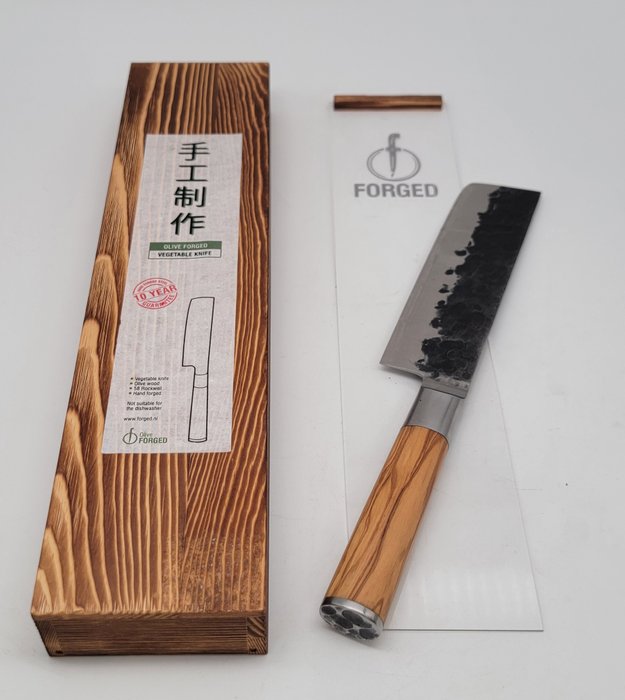 FORGED - Køkkenkniv -  L'Olive Nakiri Cleaver kniv - Oliventræ - Holland - GRØNTSAGS KNIV