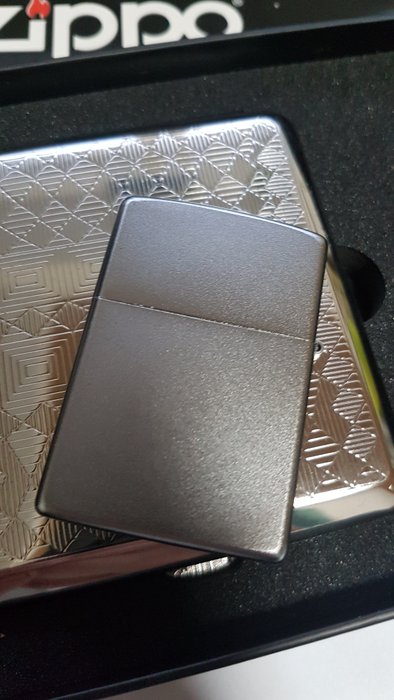 Zippo - Original Zippo Rarität Honigwaben mit Zigaretten Etui in Geschenk Box - Lighter - Chrome -  (2)