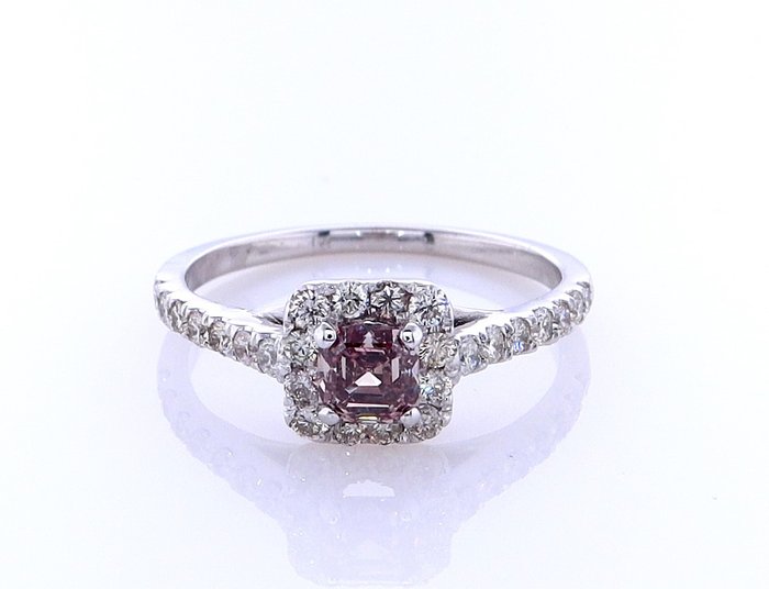 Ring - 14 karat Hvidguld -  0.90ct. tw. Diamant (Naturfarvet) - Diamant