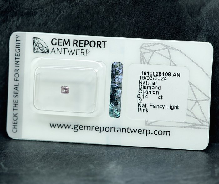 1 pcs Diamant  (Naturfarvet)  - 0.14 ct - Fancy light Lyserød - I2 - Gem Report Antwerp (GRA)