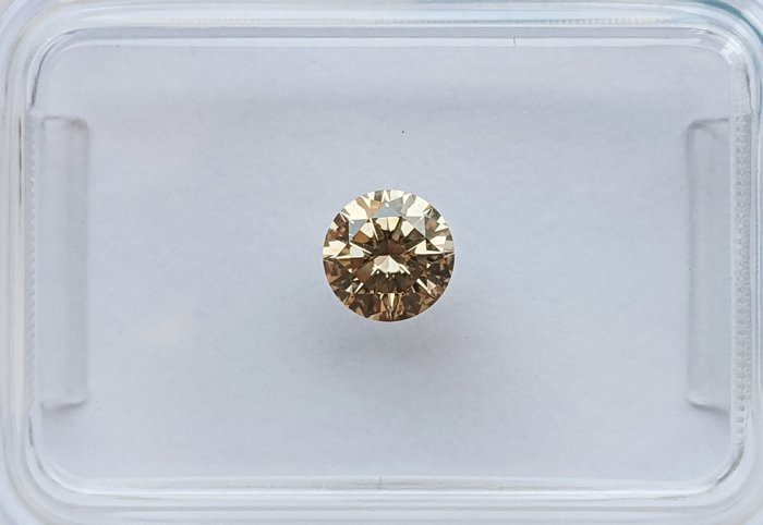 Ingen mindstepris - 1 pcs Diamant  (Naturfarvet)  - 034 ct - Rund - Fancy Brun - SI2 - International Gemological Institute (IGI)