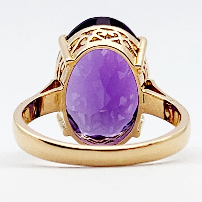 Ring - 18 kraat Gulguld -  6.00ct. tw. Ametyst