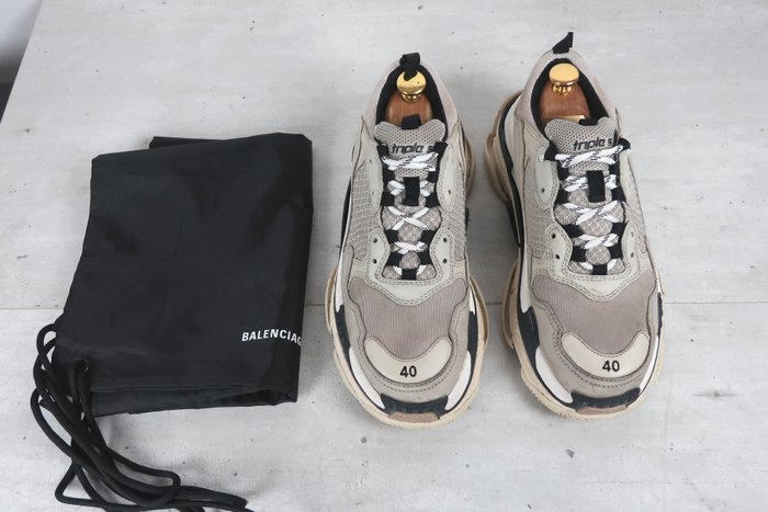 Balenciaga - Tripple S - Sneakers - Størelse: 40 (EU/IT) / 6 (UK) / 7 (US)