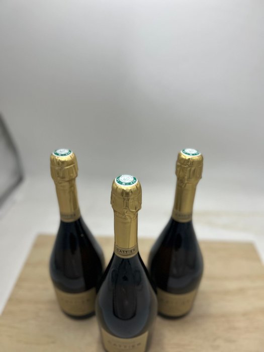 2014 Cattier, Millésime - Champagne Brut - 3 Flasker (0,75 L)