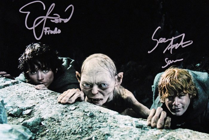 The Lord of The Rings - Elijah Wood  Sean Austin - Signed 28x35 cm Photo with Beckett COA