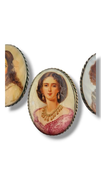 Ingen mindstepris - Broche Sølv Samling af 3 vintage russisk signerede Cameo broche malet på MOP Perlemor