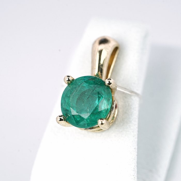 Ingen mindstepris - GJ - Vedhæng - 14 karat Gulguld -  1.05ct. tw. Smaragd - 1,05 ct Emerald