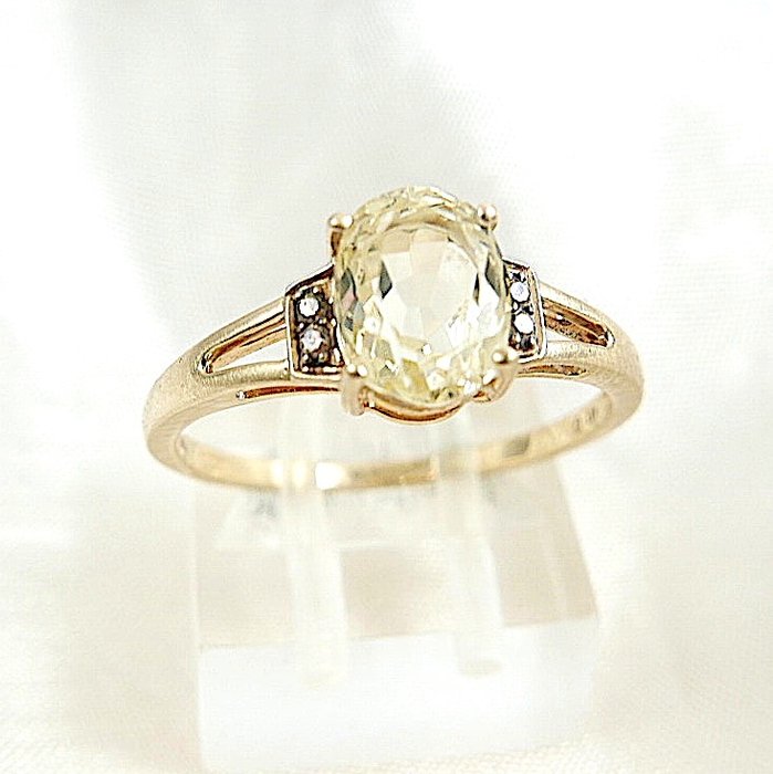 Ingen mindstepris - Ring - 10 kt. Gulguld -  1.44ct. tw. Citrin - Diamant