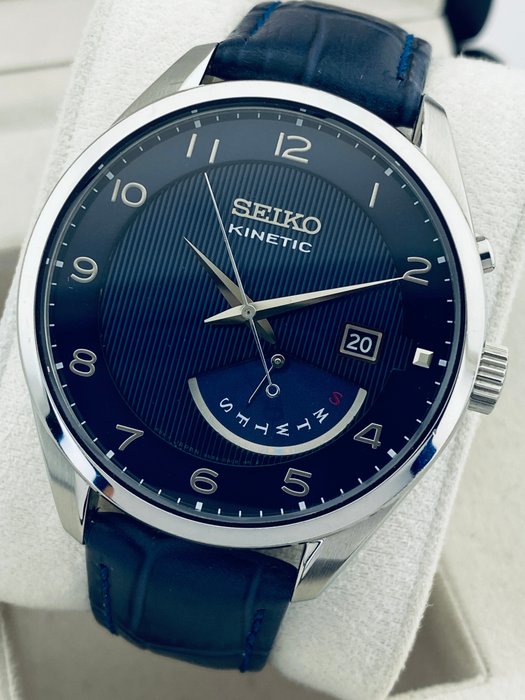 Seiko - Kinetic - Day/Date - Ingen mindstepris - 5M84-0AC0 - Mænd - 2011-nu